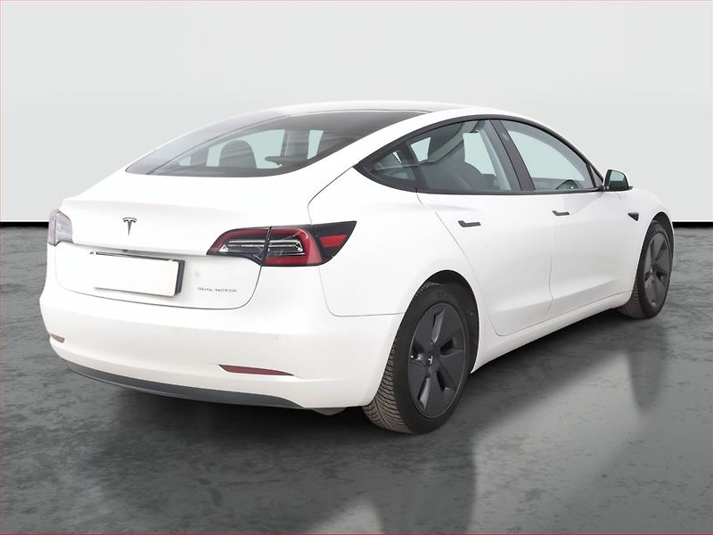 Tesla Model 3 (2021) Long Range 4WD 82kWh, SoH 84% - fotka 5 z 20