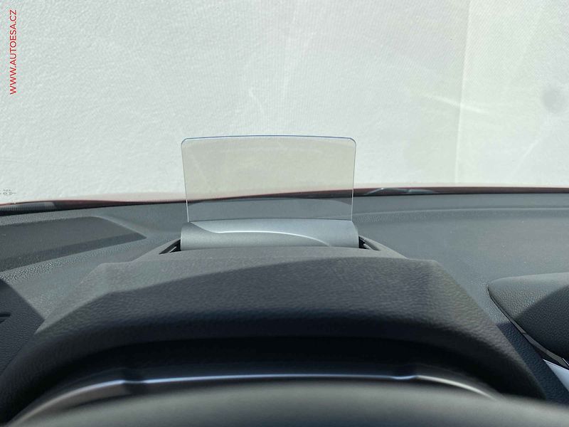 Mitsubishi Eclipse Cross (2018) 1.5 T-MIVEC 4x4, TOP, AT, LED - fotka 18 z 21