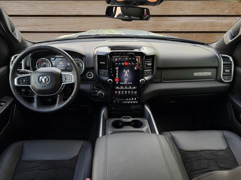 Dodge RAM (2019) +HEMI+ROUGH COUNTRY+ - fotka 20 z 22