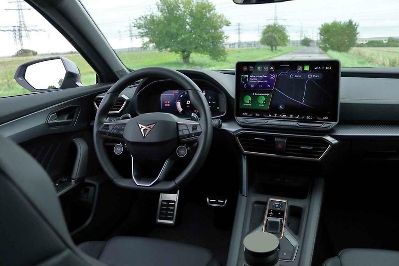 Cupra Formentor je nejprodávanější model značky v Česku i v Evropě.