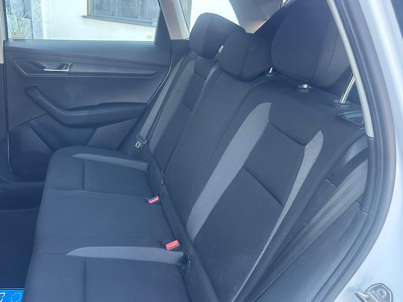 Škoda Karoq (2019) 1.6TDi, 85KW, NOVÉ ROZVODY - fotka 12 z 22