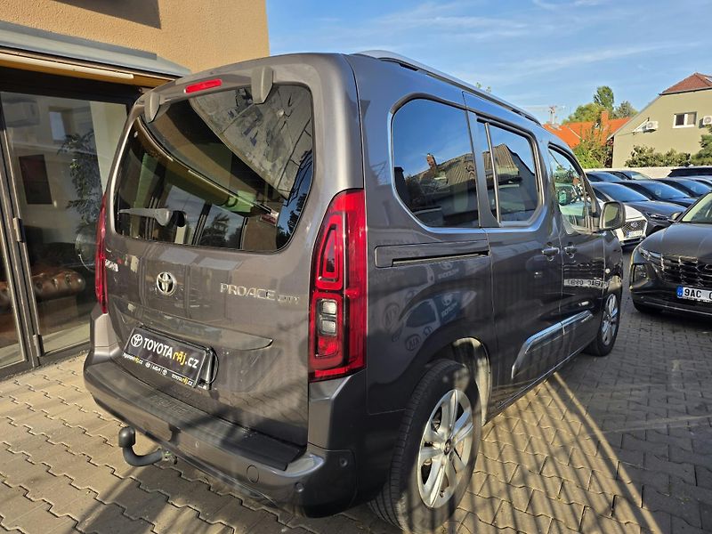Toyota ProAce City Verso 1.2-TOP STAV-PANORAMA-KAMERA - fotka 10 z 21