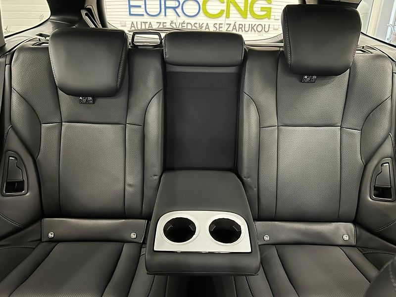 Subaru Outback (2024) 2.5 Touring 2024 | Záruka - fotka 48 z 57