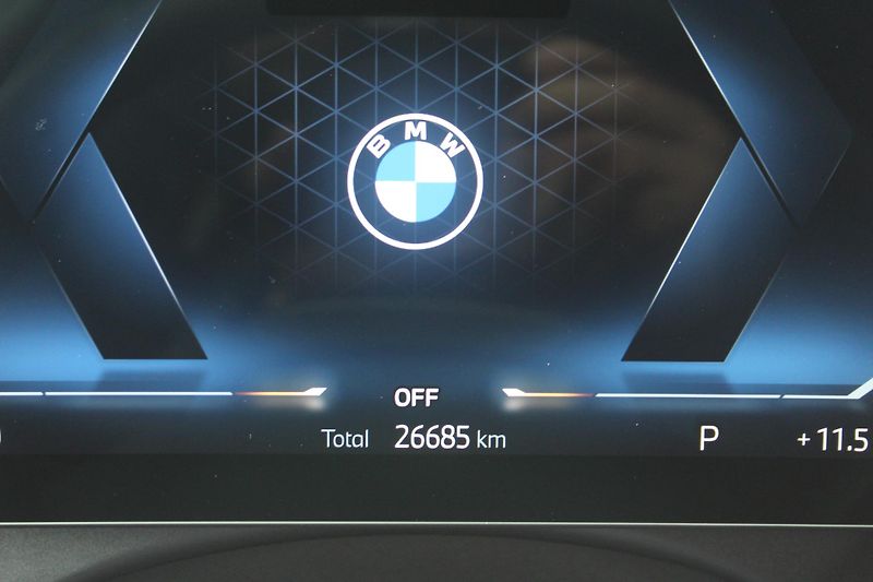 BMW Řada 5 540d xDrive Sedan - fotka 19 z 23