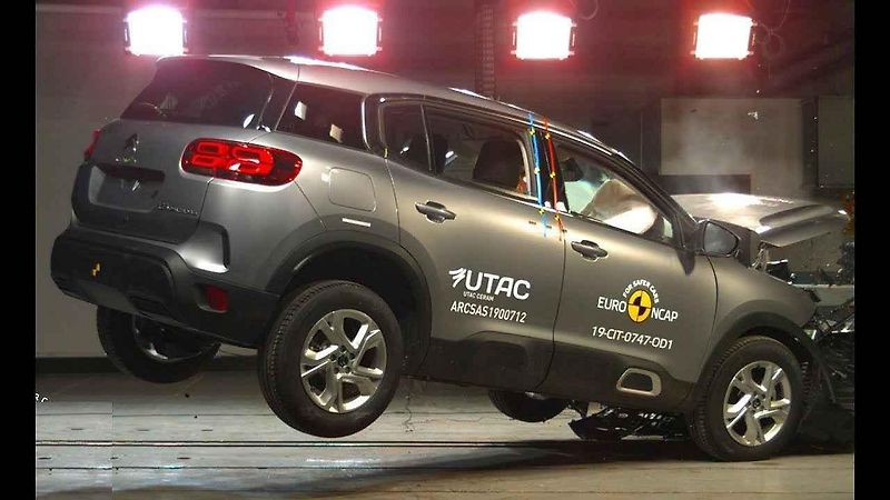 Testované CR-V byl hybridní model. Právě nové pohony nutí zástupce Euro NCAP přistupovat ke keždému vozu s maximálně individuálním přístupem.