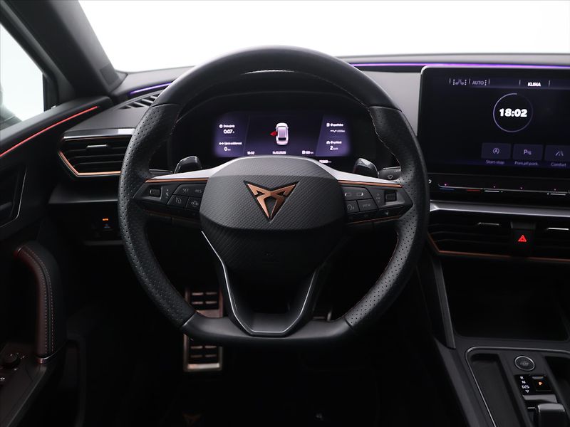 Cupra Leon 2,0 TSI 221kW DSG VZ DPH - fotka 14 z 31