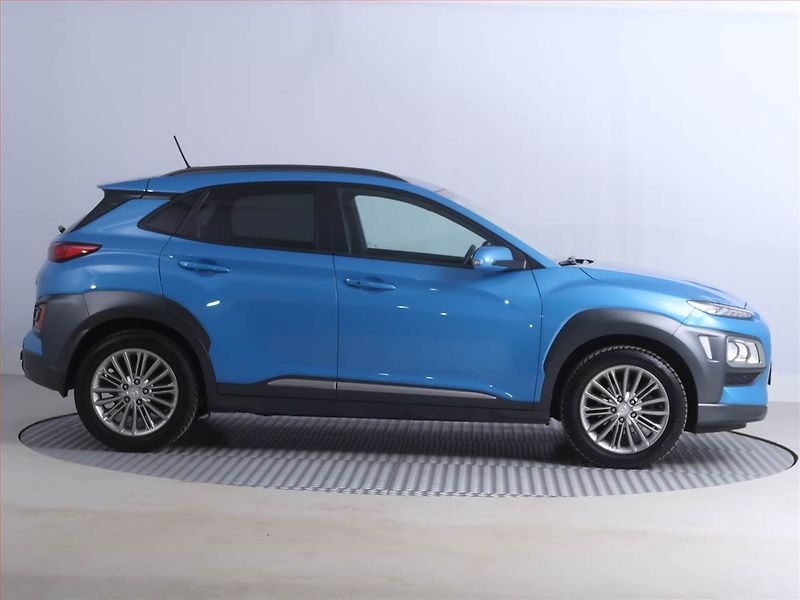Hyundai Kona (2017) 1.0 T-GDI, Kůže, Tempomat - fotka 6 z 22
