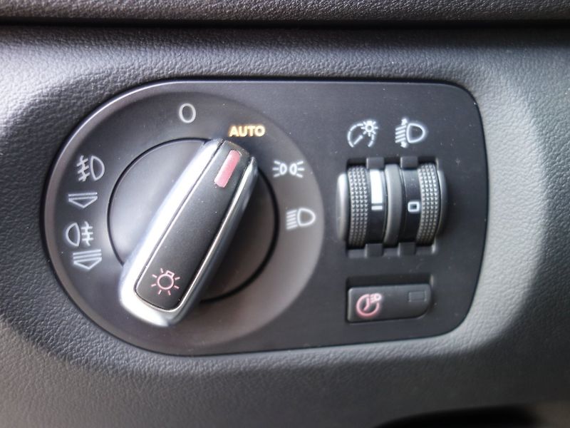 Audi A3 (2009) 2.0TDi 103kW MAN -SERVISOVÁNO - fotka 16 z 34