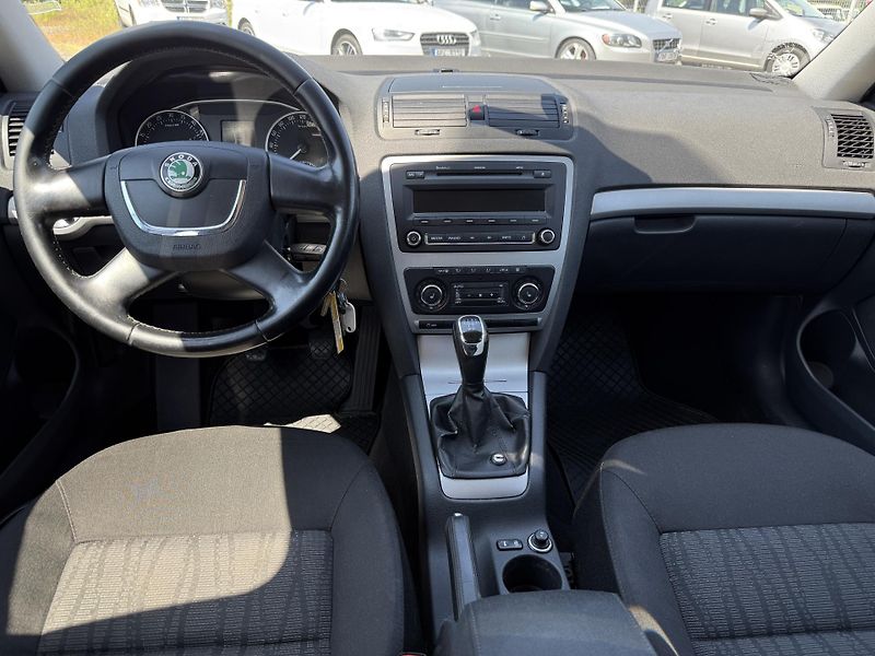 Škoda Octavia 1.6TDi 77kW ČR - fotka 10 z 16