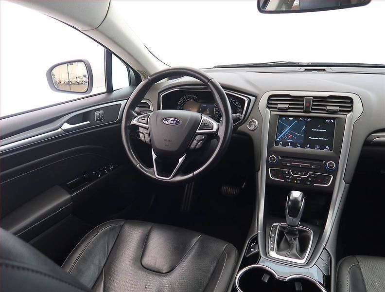 Ford Mondeo (2016) 2.0 EcoBoost, Automat, Kůže - fotka 7 z 26