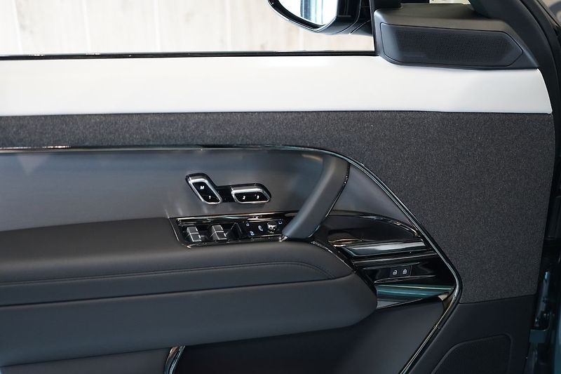 Land Rover Range Rover Sport P460e Dynamic SE, Masáž, Tažné - fotka 25 z 50