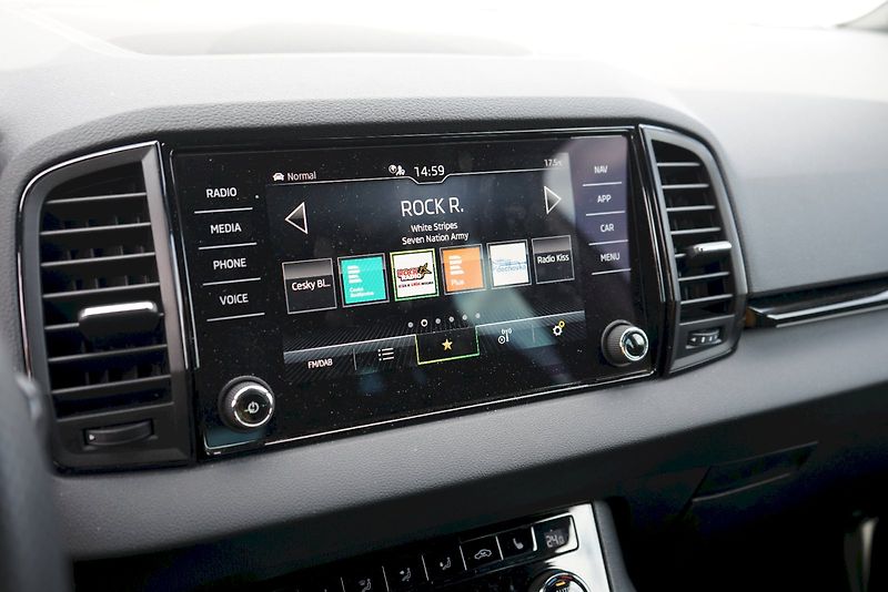 Škoda Karoq (2025) TSI 110 kW DSG Sportline - taž - fotka 13 z 33