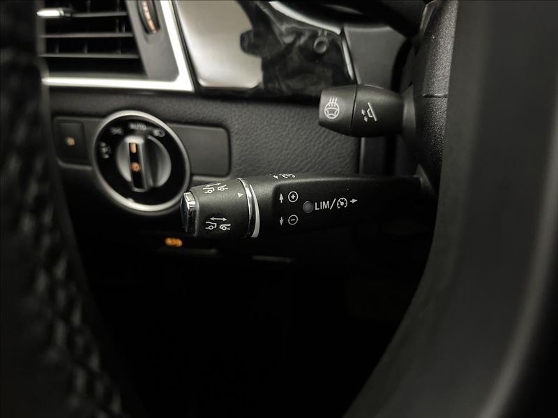 Mercedes-Benz GL 3,0 7-MÍST H/K PANO NZTOP TZ - fotka 12 z 53