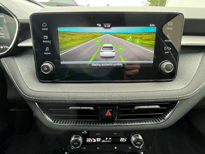 Škoda Fabia (2025) 1.0 TSI 85kW Top Selection - fotka 12 z 24