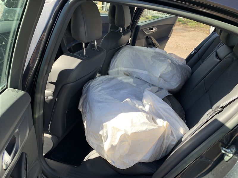 Peugeot 508 2,0 HDI AUTOMAT,ČR,SERVISKA - fotka 15 z 18