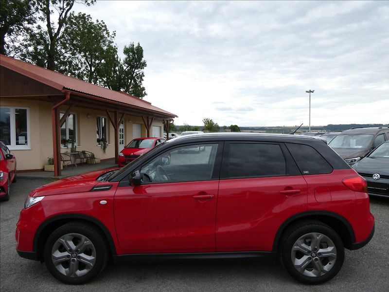Suzuki Vitara 1,6 VVTi AUTOMAT,serviska,závě - fotka 6 z 50