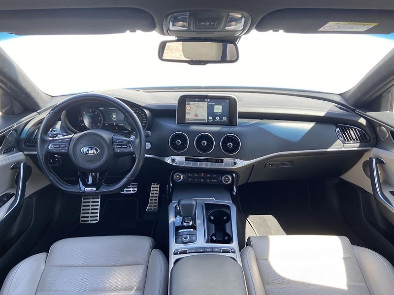 Kia Stinger 2.2 CRDi 147kW 8AT GT-Line - fotka 5 z 28