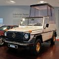 Mercedes-Benz 230 G - Papamobil v Muzeu Mercedes-Benz v prosinci 2018