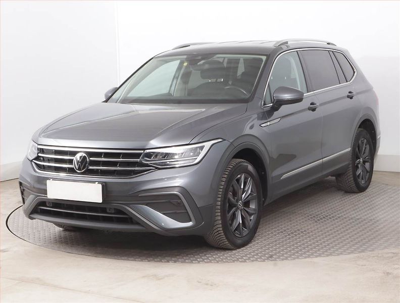 Volkswagen Tiguan Allspace (2022) Life 2.0 TDI - fotka 2 z 19