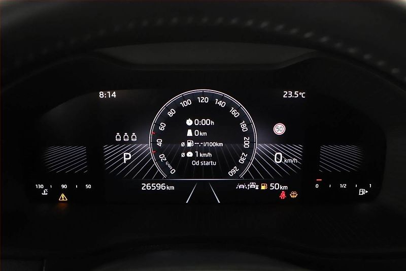 Škoda Karoq (2024) 1.5 TSI - fotka 8 z 15