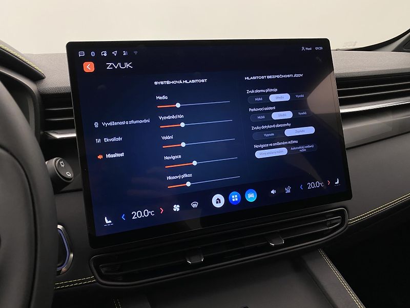 Lynk & Co 01 CORE PHEV AUT CZ 1.maj - fotka 55 z 72
