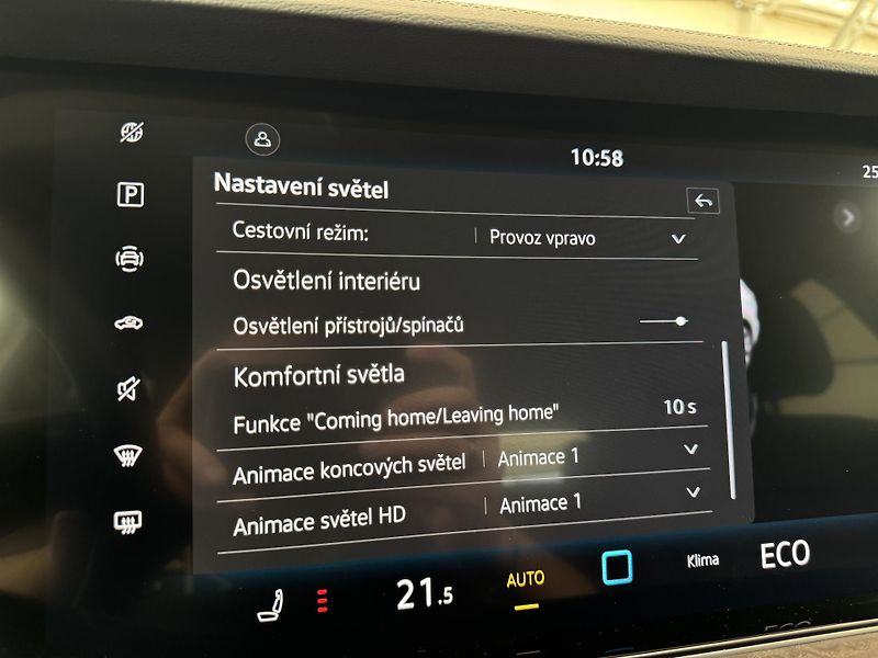 Volkswagen Touareg 3.0Tdi*1-MAJ*DPH*ELEGANCE* - fotka 33 z 44
