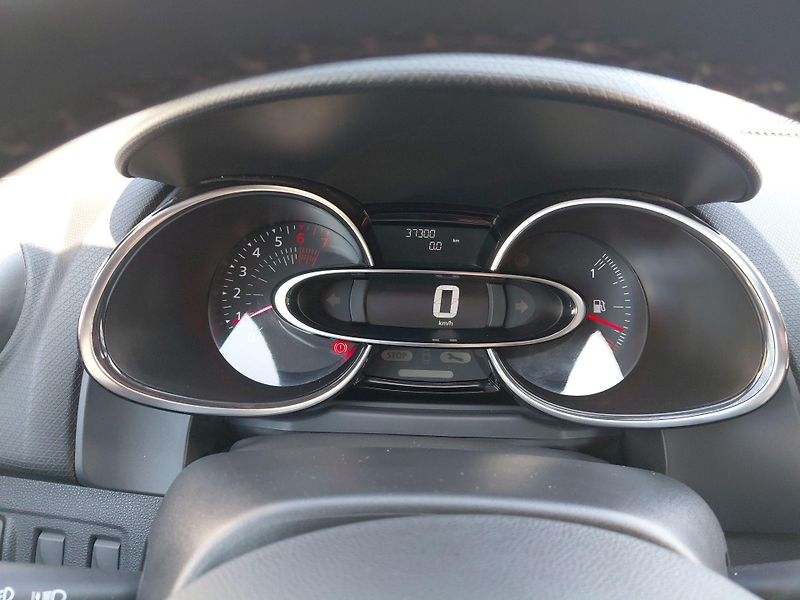 Renault Clio (2017) 1,2i 54 kW Limited - fotka 18 z 23