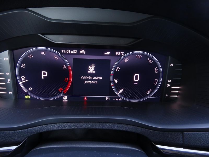 Škoda Karoq 1.5TSi DSG taž.zař. Plná nádrž - fotka 18 z 50