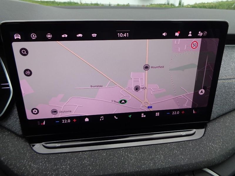 Škoda Octavia COMBI 1.5 eTSI M-HEV Top Selec - fotka 15 z 29