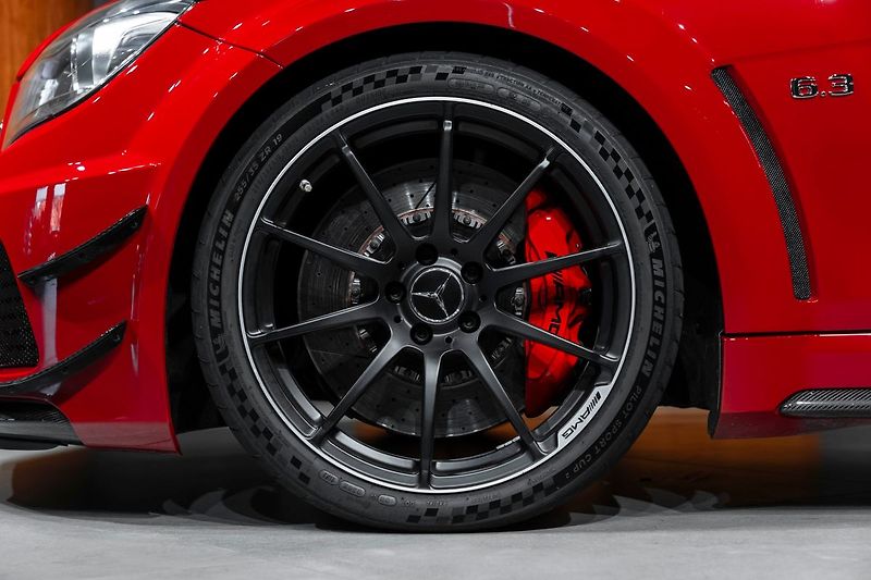 Mercedes-Benz Třídy C Black Series - fotka 5 z 23