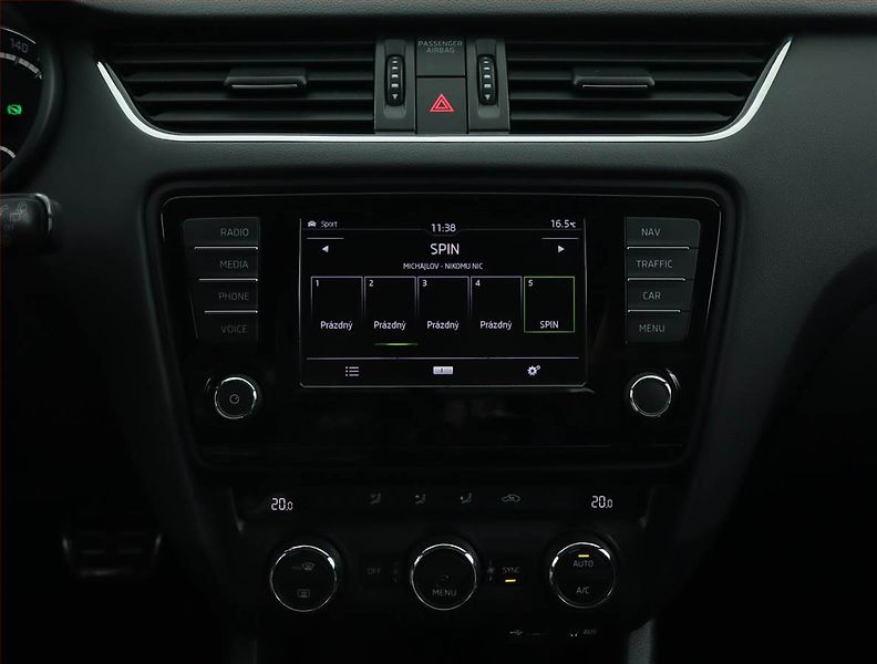 Škoda Octavia (2017) RS 2.0 TSI, Automat - fotka 12 z 16
