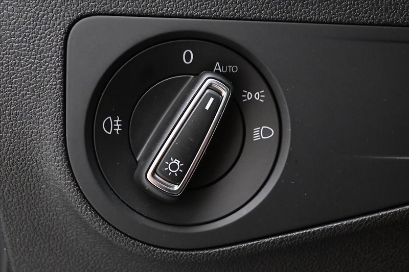 Volkswagen Tiguan 2,0 TDI 110 kW DSG Life Záruka - fotka 27 z 33