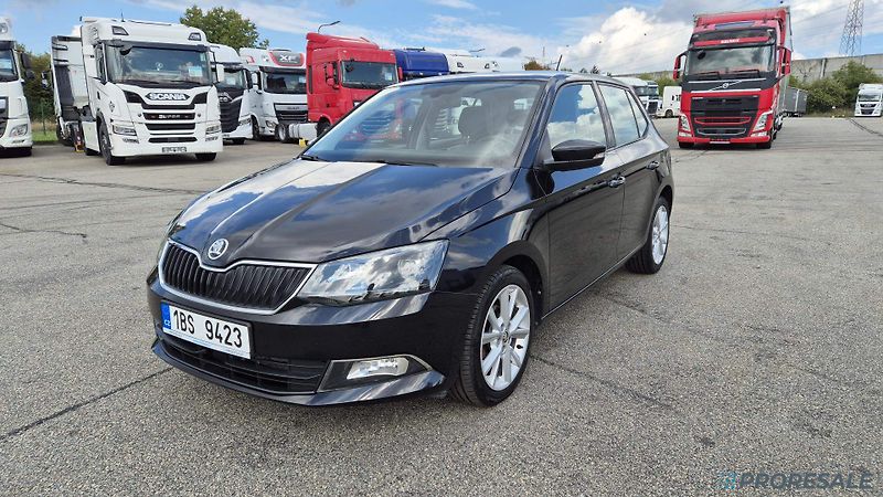 Škoda Fabia 1,2 TSI 66 kW STYLE - fotka 3 z 19