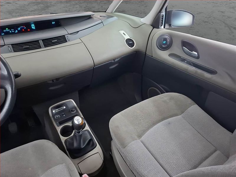 Renault Espace (2006) 2.2 dCi , 7 míst, nová STK - fotka 8 z 15
