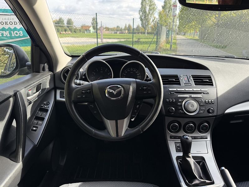 Mazda 3 1.6 High-Line - fotka 26 z 34