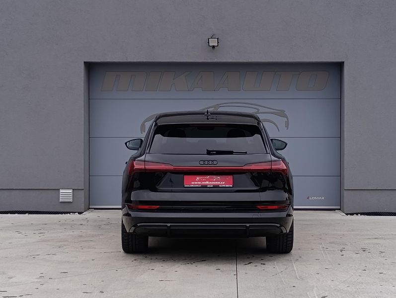 Audi e-tron 55 300kW QUATTRO S-LINE  - fotka 6 z 35