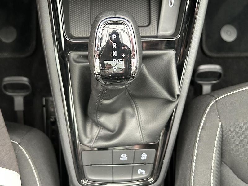Škoda Kamiq 1.0 TSI Monte Carlo - fotka 20 z 30