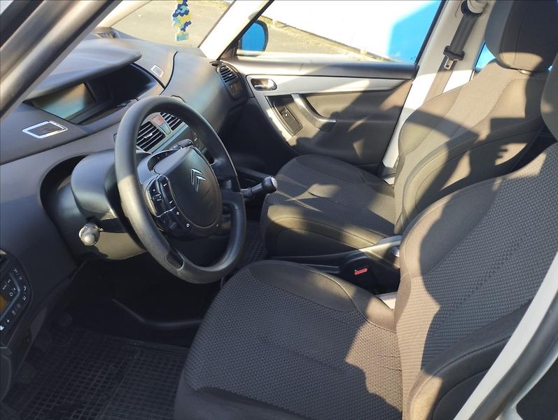 Citroën C4 Picasso 1,6 HDi - fotka 7 z 15