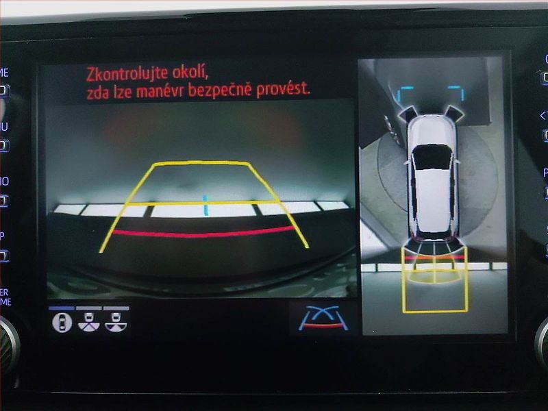 Toyota RAV4 (2022) 2.5 Hybrid - fotka 20 z 20