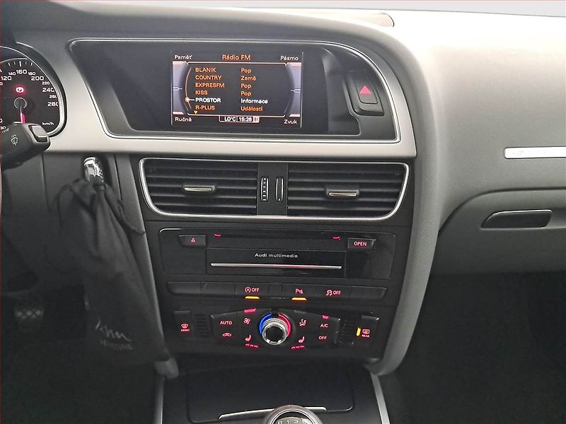 Audi A5 (2015) 2.0 TDI, 4X4, Serv.kniha - fotka 12 z 21