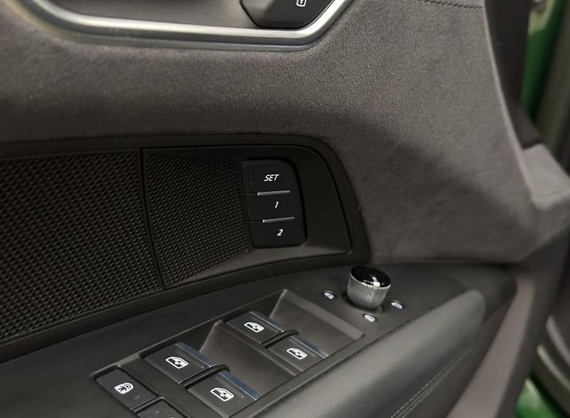Audi e-tron GT Quattro HuD 360k Matrix Pano. - fotka 11 z 36
