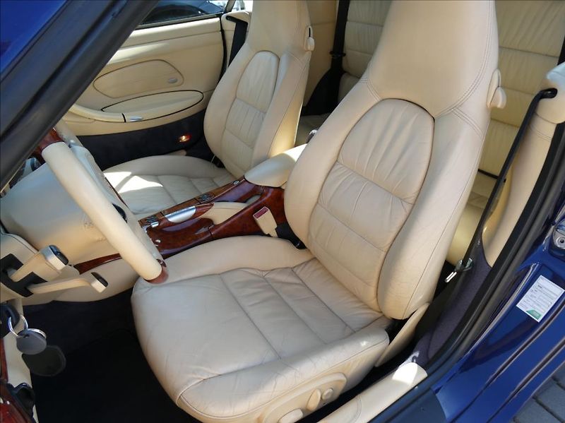 Porsche 911 3,6 Carrera 4 Cabrio,4x4,Autom - fotka 13 z 29
