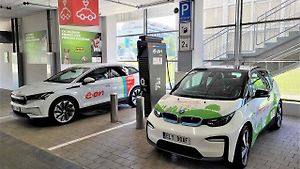 Nová dobíjecí stanice v Kauflandu v Praze-Hloubětíně