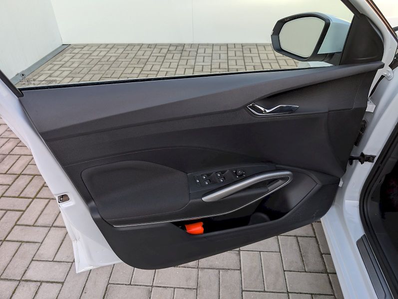 Škoda Fabia (2024) 1.0 TSI / 70 kW Top Selection - fotka 25 z 30