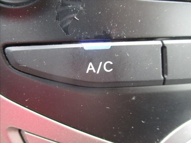 Hyundai ix20 1,6 16V,LPG,Automat,servis,CZ, - fotka 12 z 28