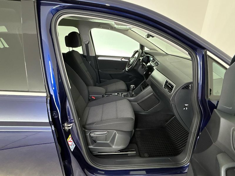 Volkswagen Touran Comfortline DSG - fotka 9 z 29