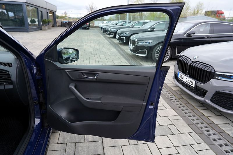 Škoda Fabia 1.4 TDI 77kW Style/ČR/klima - fotka 18 z 37
