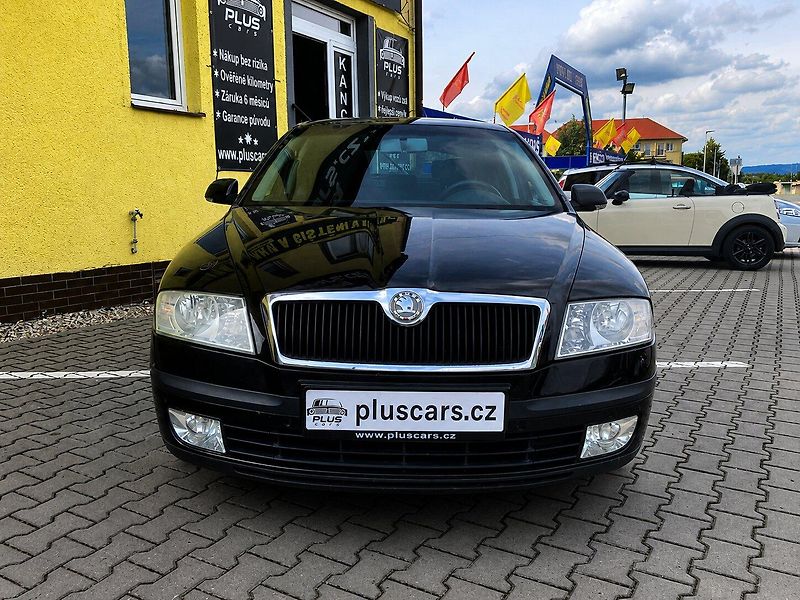 Škoda Octavia 2,0TDi (103kW)*STK DO 8/2028* - fotka 3 z 14