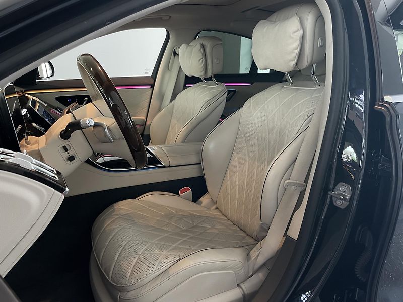 Mercedes-Benz Třídy S 400d 4Matic - fotka 23 z 44