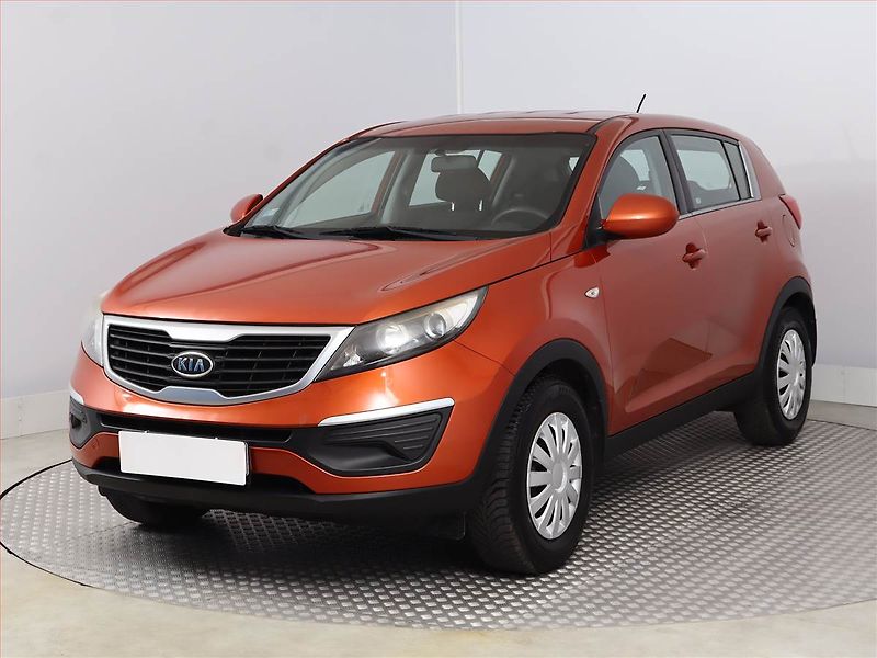 Kia Sportage (2012) 1.6 GDI, po STK, slušný stav - fotka 2 z 12